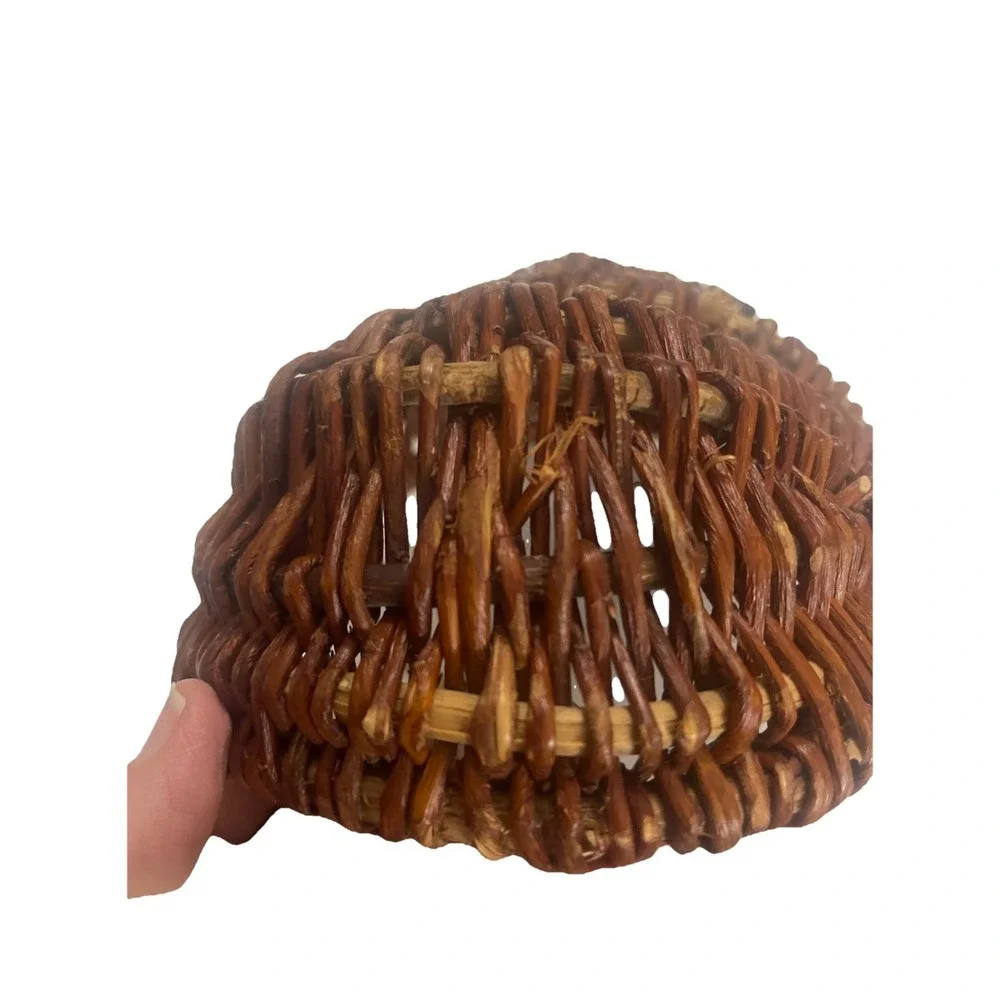 Primitive Butt Basket Woven Twig Sticks Small Antique Rustic Handmade Heritage‎